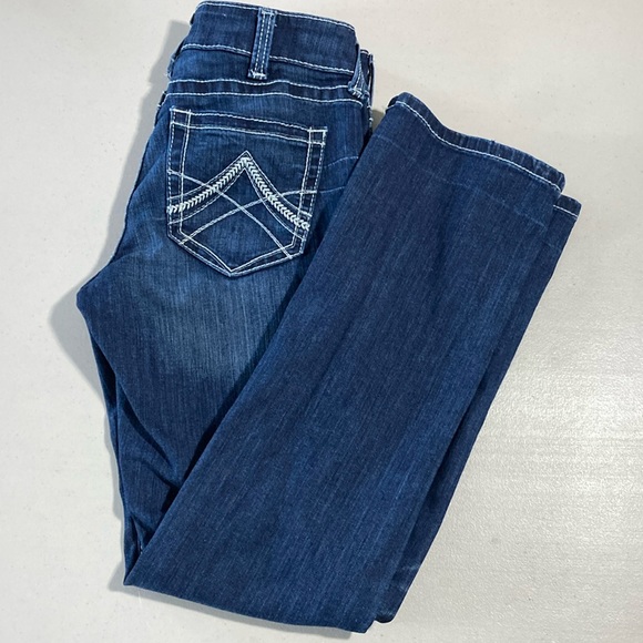 Ariat, R.E.A.L Denim, Mid Rise Straight Blue Denim Jeans. 29R - Picture 7 of 16